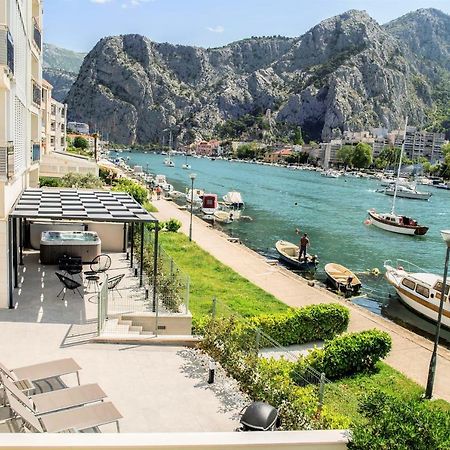 Luxury Apartment With Hot Tub Omiš Exterior foto