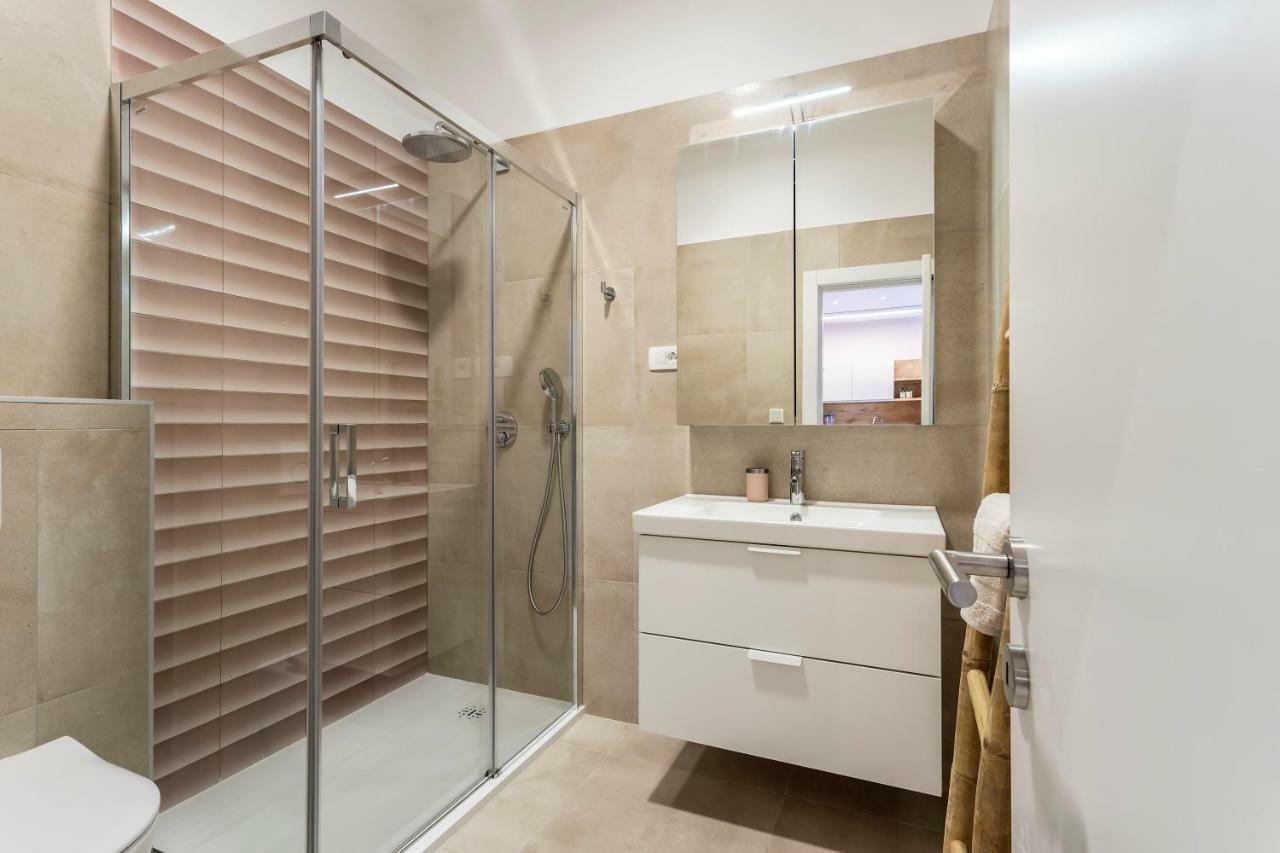 Luxury Apartment With Hot Tub Omiš Exterior foto