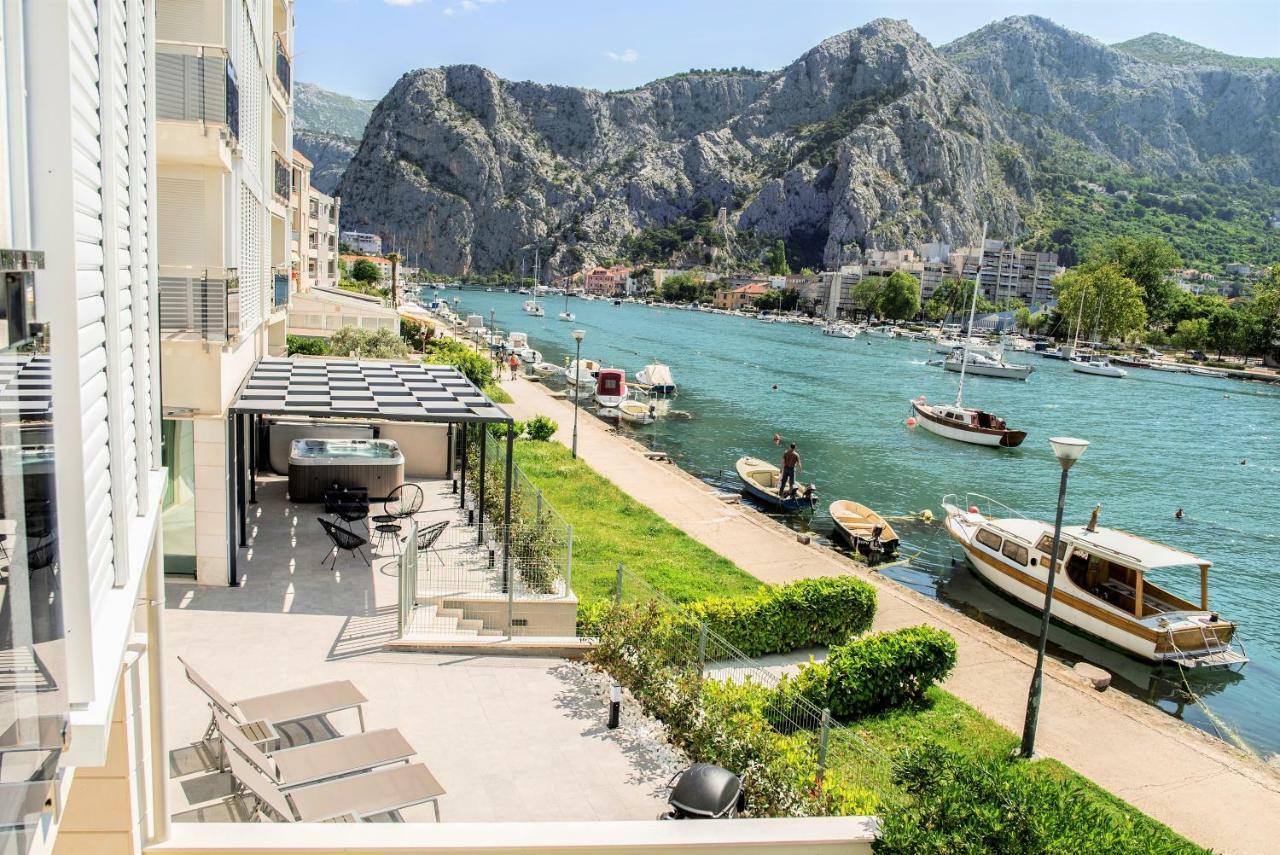 Luxury Apartment With Hot Tub Omiš Exterior foto
